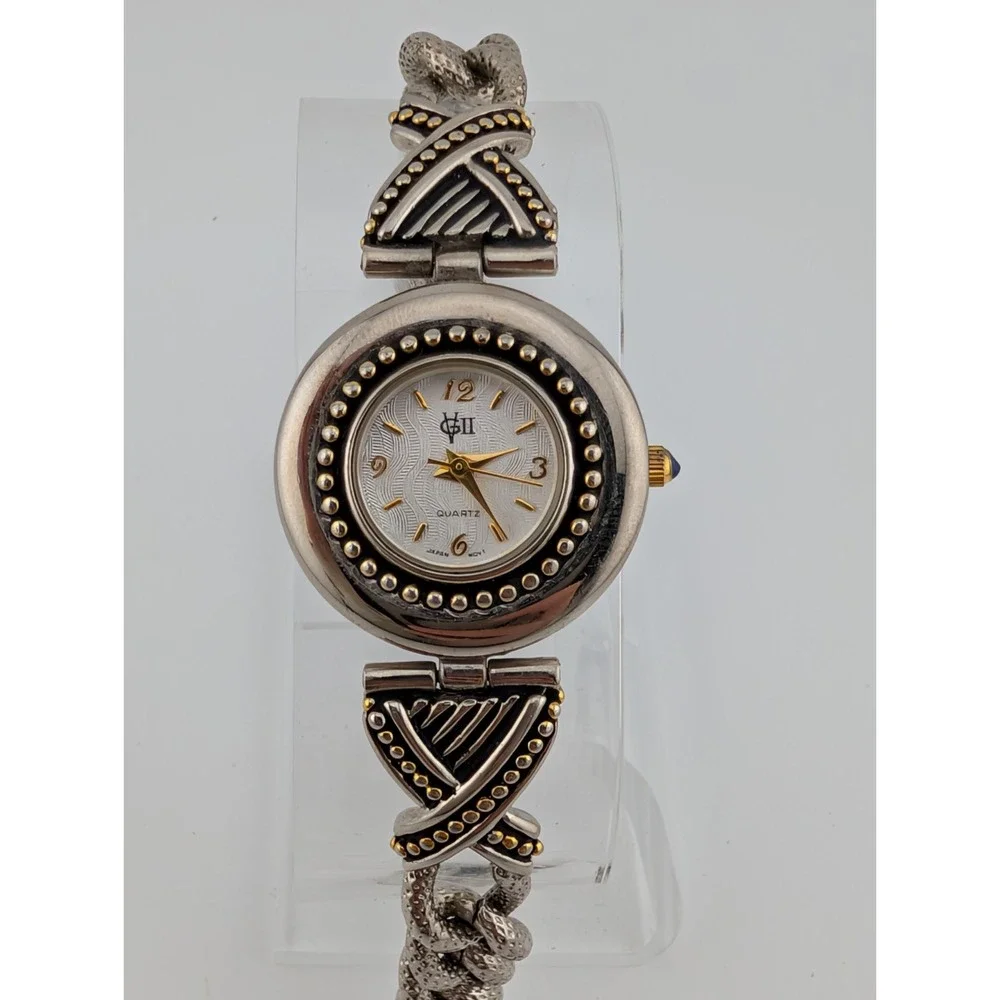 Gloria Vanderbilt Watch Women 27mm Case‎ Silver 6.5